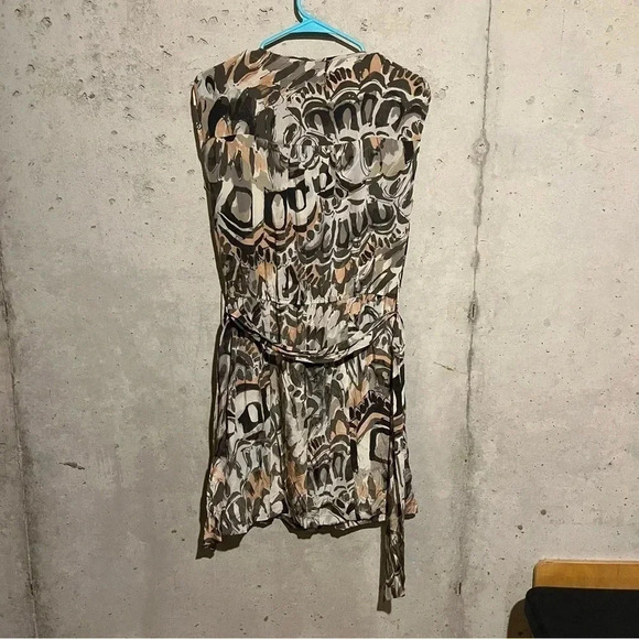 Charlie Jade 100% Silk Dress Tie Waist Ruffle Zip Front Abstract Pockets Size M - Picture 10 of 14